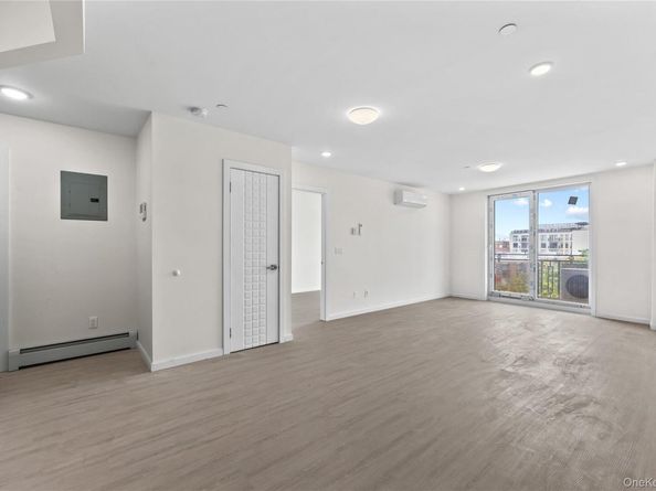 13812 Northern Boulevard 5B, Flushing NY 11354