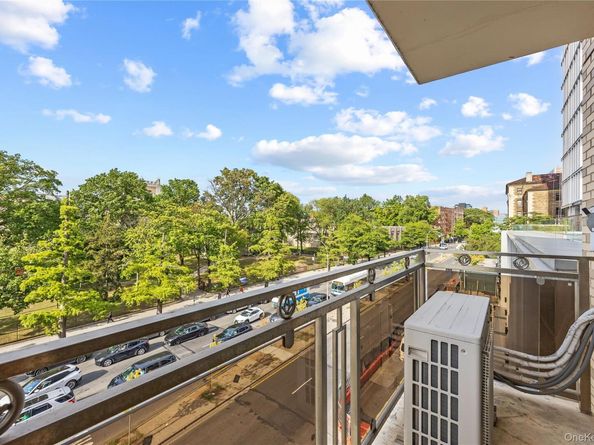 13812 Northern Boulevard 5B, Flushing NY 11354