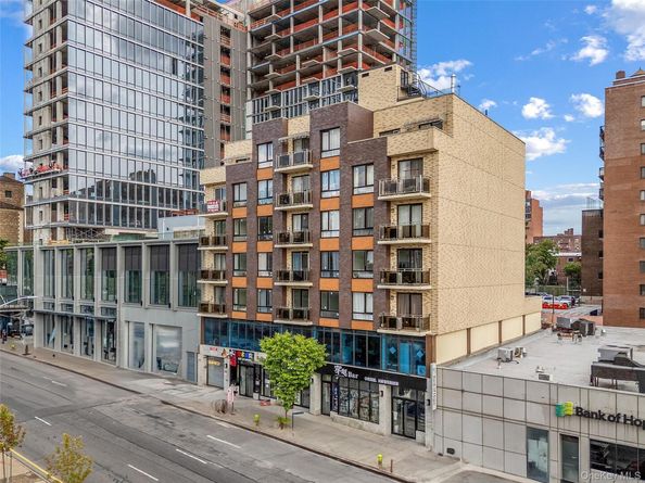 13812 Northern Boulevard 5B, Flushing NY 11354