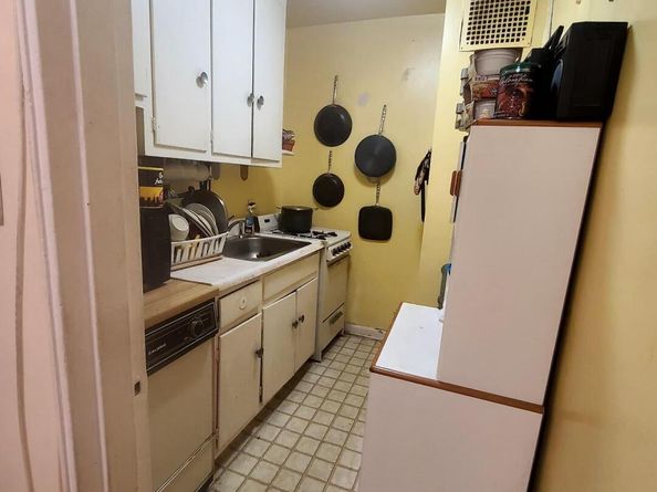 83-25 98th 2T, Woodhaven NY 11421