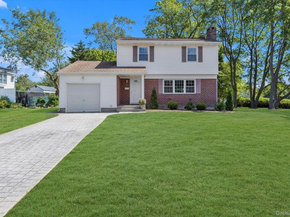 1 Spencer Way, Kings Park NY 11754