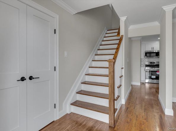 1 Spencer Way, Kings Park NY 11754