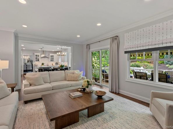 4 Dreamworks Court, Northport NY 11768