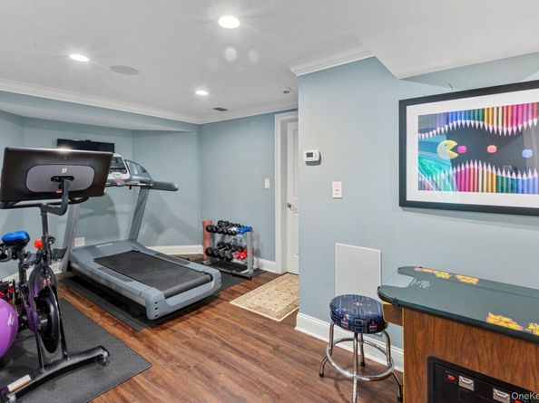 4 Dreamworks Court, Northport NY 11768