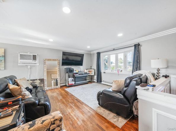 1 Ozone Place, Massapequa NY 11758