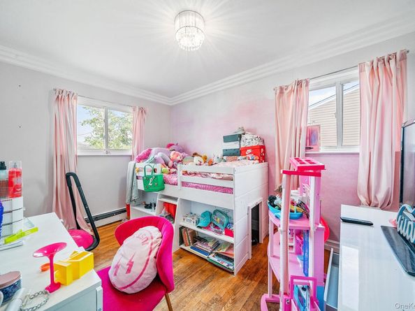 1 Ozone Place, Massapequa NY 11758