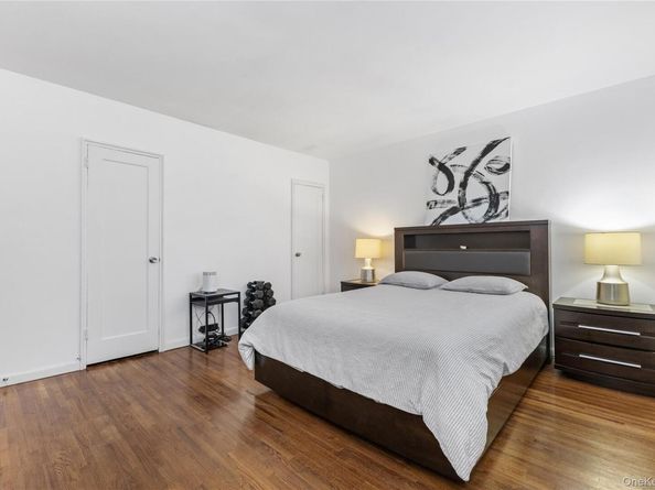 21 Fieldstone Drive 196, Hartsdale NY 10530