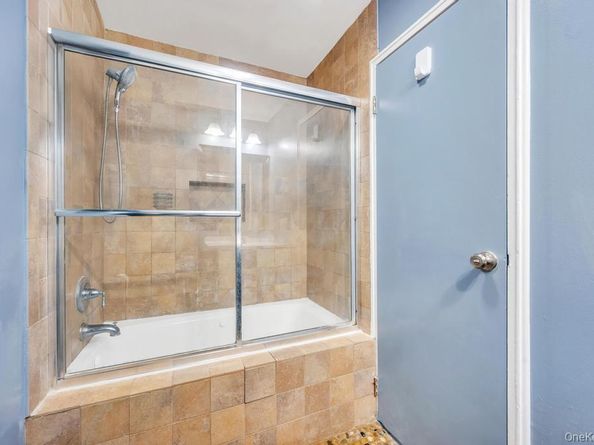 63 Richmond Boulevard 4B, Ronkonkoma NY 11779