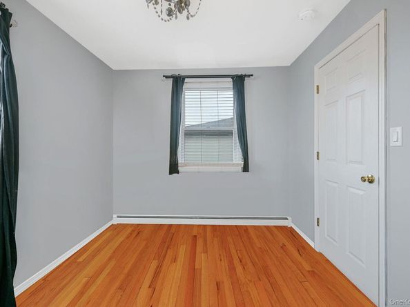 45 Feustal Street, Lindenhurst NY 11757