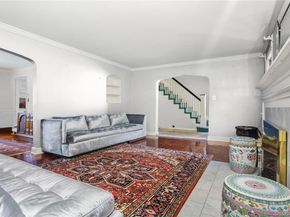 889 James Street, Pelham NY 10803