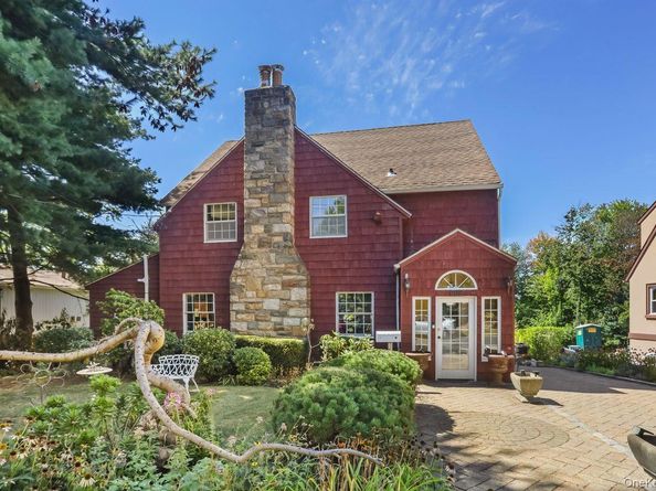 889 James Street, Pelham NY 10803