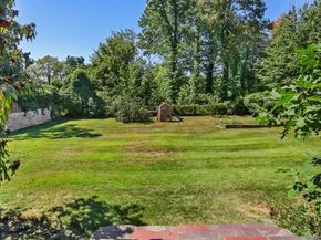 889 James Street, Pelham NY 10803