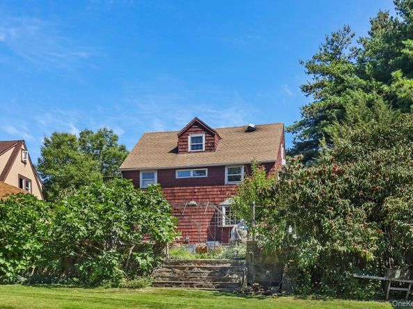 889 James Street, Pelham NY 10803