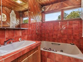 889 James Street, Pelham NY 10803