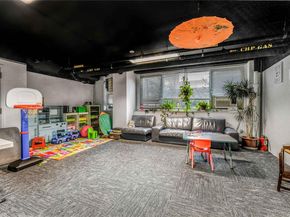 900 W 190 Street 14A, New York (Manhattan) NY 10040