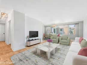 900 W 190 Street 14A, New York (Manhattan) NY 10040