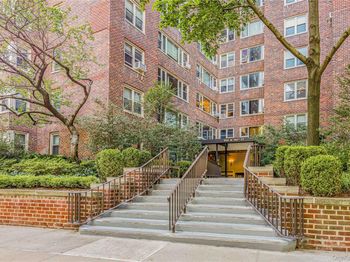 900 W 190 Street