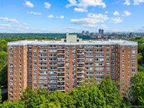 4555 Henry Hudson Parkway A908, Bronx NY 10471