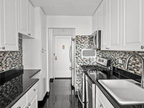 4555 Henry Hudson Parkway A908, Bronx NY 10471