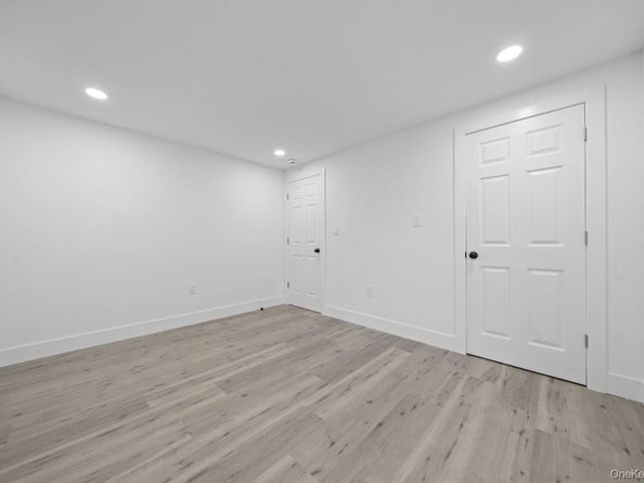 72 Oak Avenue, Riverhead NY 11901