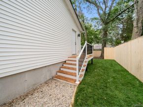 72 Oak Avenue, Riverhead NY 11901