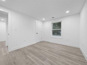 72 Oak Avenue, Riverhead NY 11901