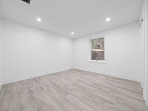 72 Oak Avenue, Riverhead NY 11901