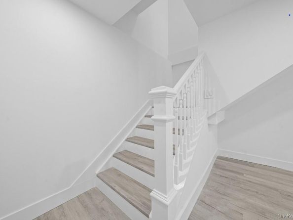 72 Oak Avenue, Riverhead NY 11901