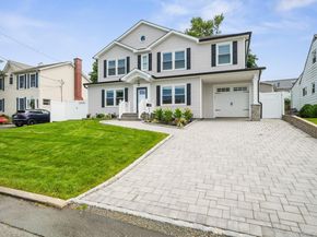 54 Hazelton Road, Yonkers NY 10710