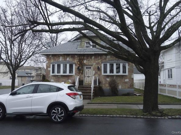22023 137th Avenue, Springfield Gardens NY 11413