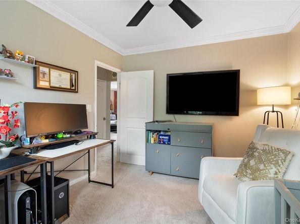 3 Bryant Crescent 2G, White Plains NY 10605