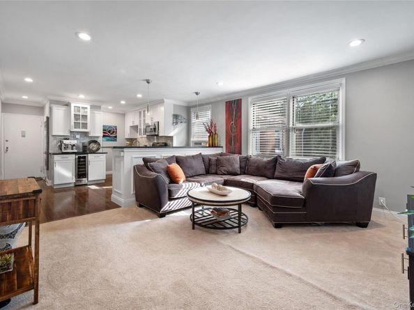3 Bryant Crescent 2G, White Plains NY 10605