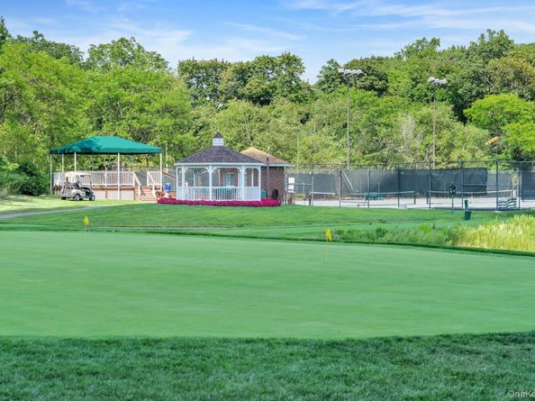 27110 Grand Central Parkway 7Y, Floral Park NY 11005