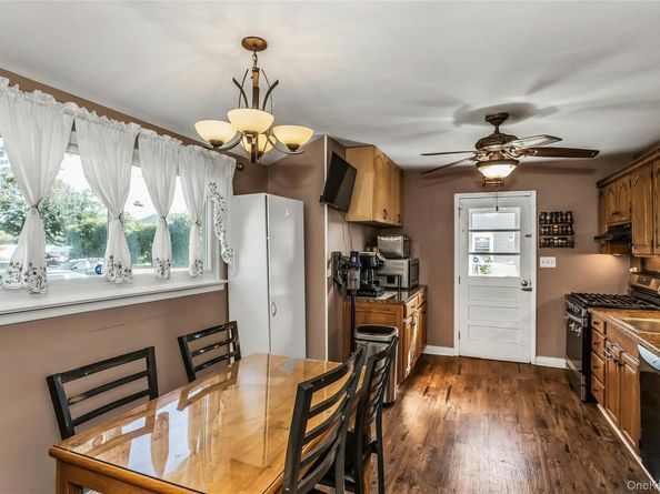 425 14th Street, West Babylon NY 11704