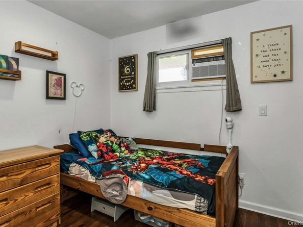425 14th Street, West Babylon NY 11704