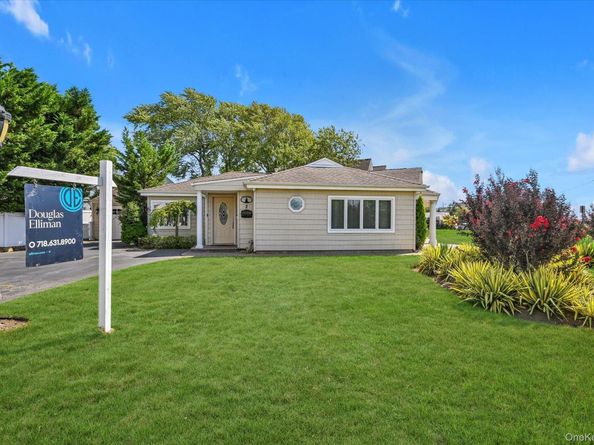 2 Adam Road W, Massapequa NY 11758