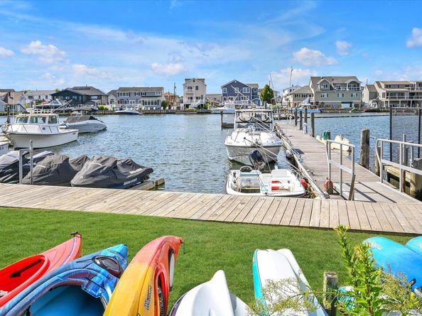 2 Adam Road W, Massapequa NY 11758