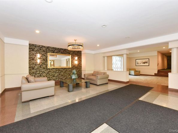 67-66 108th Street D22, Forest Hills NY 11375