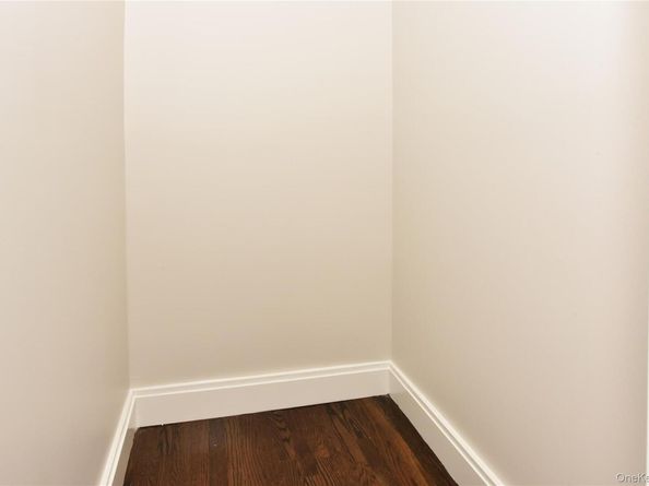 67-66 108th Street D22, Forest Hills NY 11375