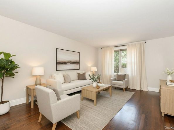 67-66 108th Street D22, Forest Hills NY 11375