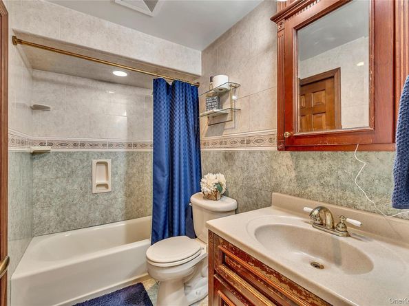 23 Allegheny Drive W, Farmingville NY 11738