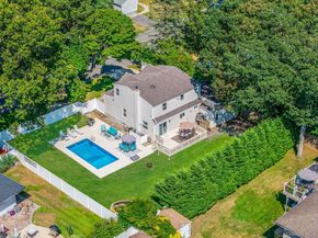 10 Roy Avenue, West Islip NY 11795