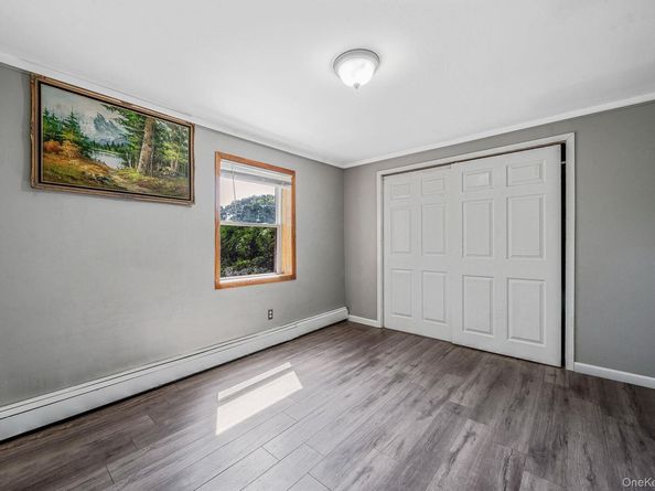 10 Roy Avenue, West Islip NY 11795