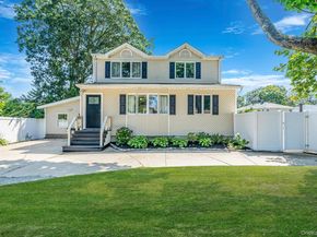 10 Roy Avenue, West Islip NY 11795