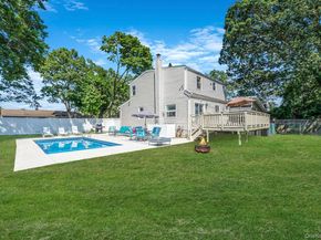 10 Roy Avenue, West Islip NY 11795