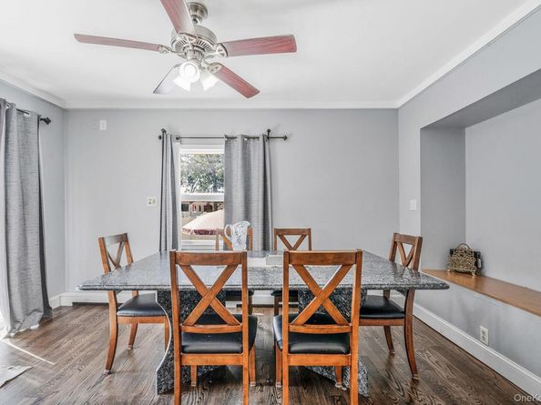 10 Roy Avenue, West Islip NY 11795