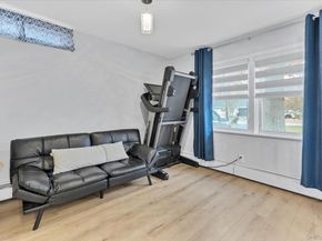 16 Piermont Court, Melville NY 11747