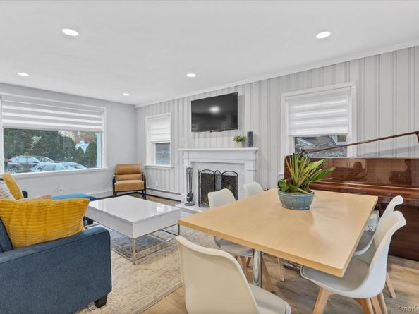 16 Piermont Court, Melville NY 11747