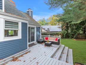 16 Piermont Court, Melville NY 11747