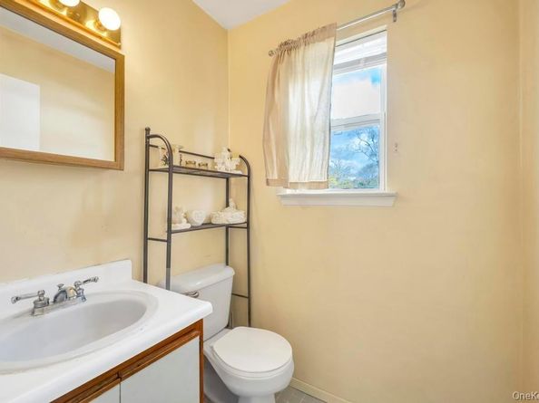 57 Macarthur Avenue, Brentwood NY 11717